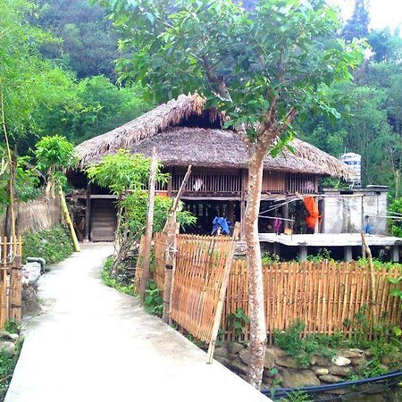 Thon Tha Tay Stilt House Ha Giang Exterior foto